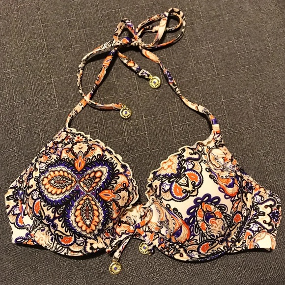 H&M Bikini Top - Picture 2 of 4